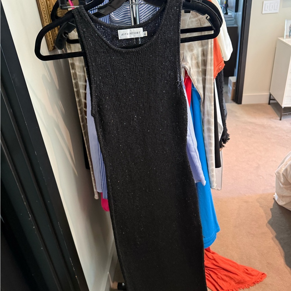 Asta Resort Black Sequin Dress - Picture 3 of 6